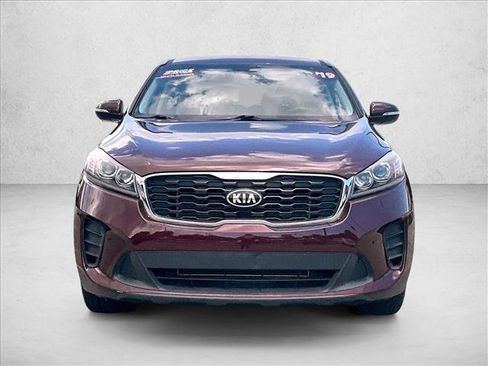 Used 2019 Kia Sorento FWD image 3