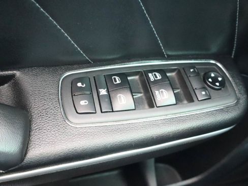 Used 2019 Dodge Charger Scat Pack w/ Dynamics Package RWD image 29