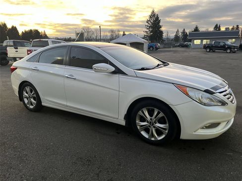 Used 2012 Hyundai Sonata Limited w/ Navigation Pkg image 7