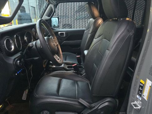 Used 2023 Jeep Wrangler Unlimited Sahara w/ Cold Weather Group image 7