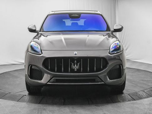 New 2025 Maserati Grecale GT image 2