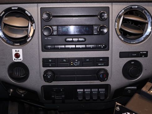 Used 2013 Ford F550 4x4 Regular Cab Super Duty w/ Payload Upgrade Pkg image 25