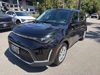 Certified 2025 Kia Soul LX video 1