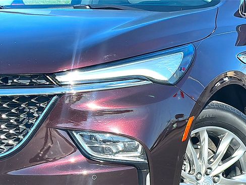 Used 2022 Buick Enclave Avenir w/ Avenir Technology Package image 4