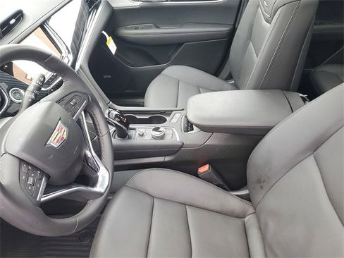 Certified 2024 Cadillac XT6 Premium Luxury w/ Technology Package image 27