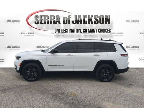 Used 2022 Jeep Grand Cherokee L Limited w/ Luxury Tech Group II AWD/4WD image 5