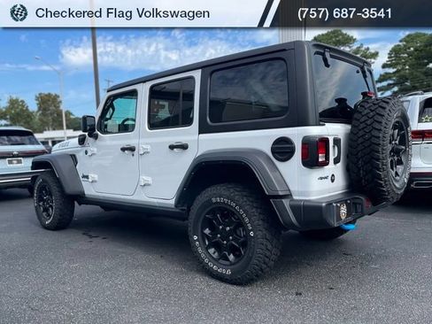 Used 2023 Jeep Wrangler Unlimited w/ Cold Weather Group AWD/4WD image 6
