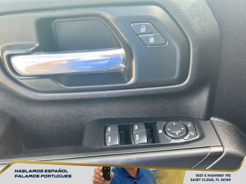Used 2025 Chevrolet Silverado 2500 Custom w/ Custom Convenience Package AWD/4WD image 11
