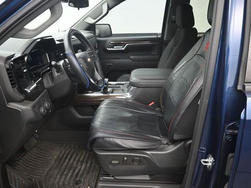 Used 2023 Chevrolet Silverado 1500 LT RWD image 10