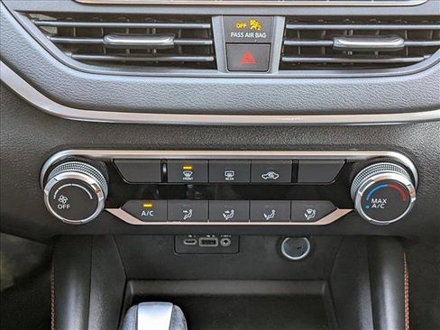 Used 2019 Nissan Altima 2.5 SR image 14