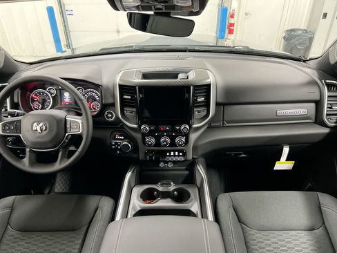 New 2026 RAM 1500 Big Horn AWD/4WD image 10