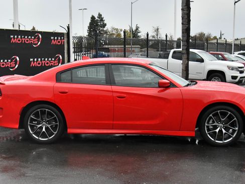 Used 2022 Dodge Charger GT image 9