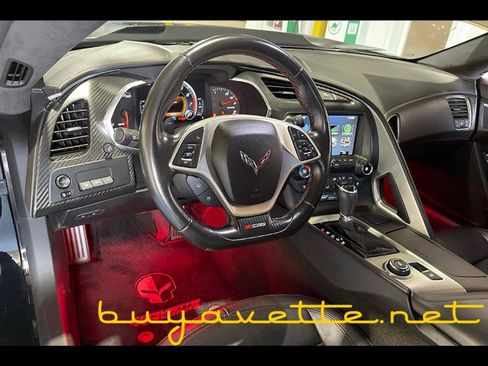 Used 2016 Chevrolet Corvette Z06 w/ 3LZ Preferred Equipment Group RWD image 13