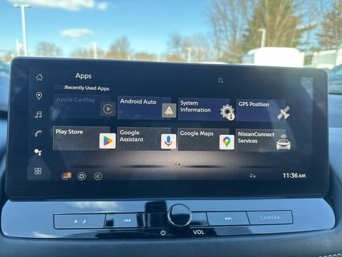 Used 2024 Nissan Rogue SL w/ SL Premium Package image 26