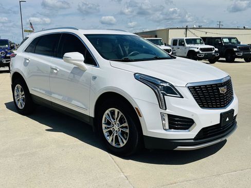 Used 2020 Cadillac XT5 Premium Luxury w/ LPO, Floor Liner Package FWD image 2