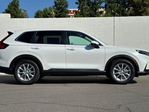 Used 2026 Honda CR-V EX image 3