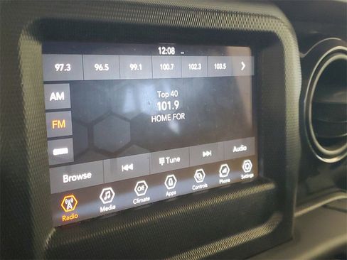 Used 2021 Jeep Wrangler Unlimited Sport image 18