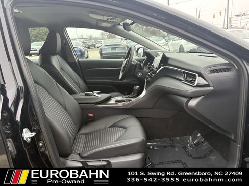 Used 2023 Toyota Camry SE image 15