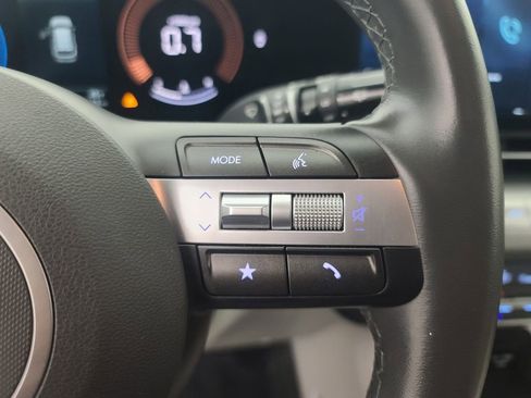 Used 2025 Hyundai Kona SEL image 27