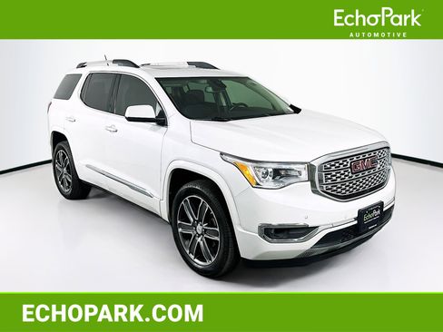 Used 2019 GMC Acadia Denali w/ Technology Package FWD image 1