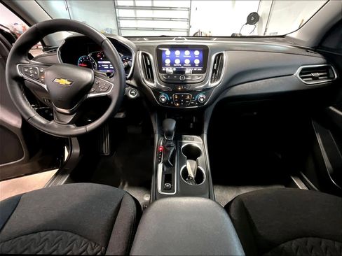 Certified 2024 Chevrolet Equinox LT image 21