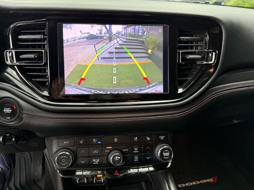 Used 2022 Dodge Durango R/T w/ Blacktop Package AWD/4WD image 30