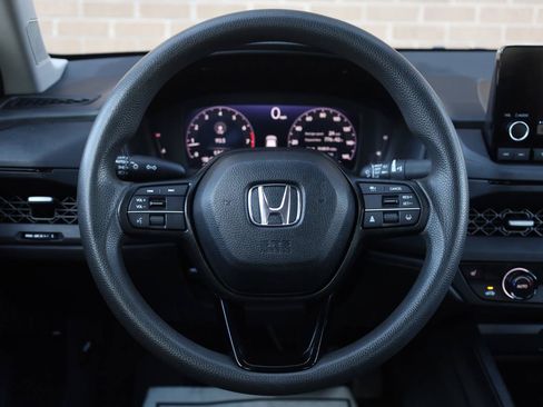 Used 2023 Honda Accord EX image 30