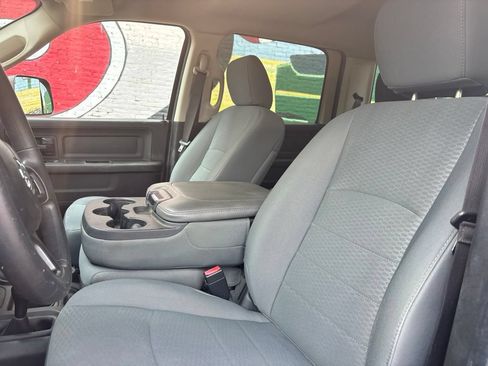 Used 2015 RAM 3500 Tradesman w/ Chrome Appearance Group AWD/4WD image 14