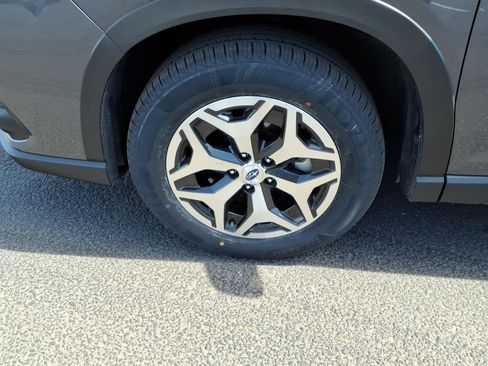Certified 2024 Subaru Forester Premium AWD/4WD image 9
