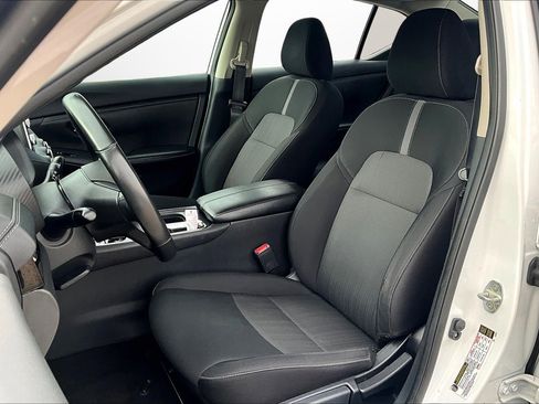 Used 2022 Nissan Sentra SV image 16