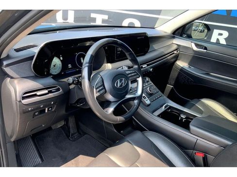 Used 2023 Hyundai Palisade Limited AWD/4WD image 16