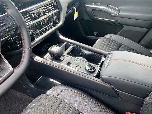 New 2026 Nissan Pathfinder Rock Creek AWD/4WD image 8