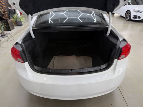 Used 2018 Chevrolet Impala LS FWD image 8