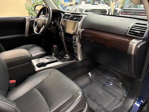 Used 2022 Toyota 4Runner Limited image 19