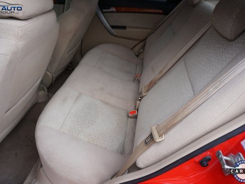 Used 2011 Chevrolet Aveo LT image 19