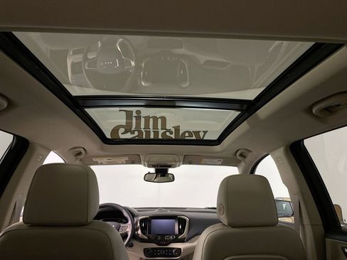 Used 2024 GMC Terrain Denali w/ Denali Premium Package image 21