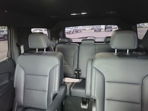 Used 2026 Chevrolet Traverse LT w/ Driver Confidence Package AWD/4WD image 27