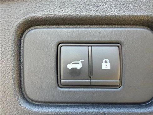Used 2024 Nissan Pathfinder Platinum AWD/4WD image 40