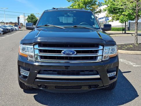 Used 2017 Ford Expedition Limited AWD/4WD image 2