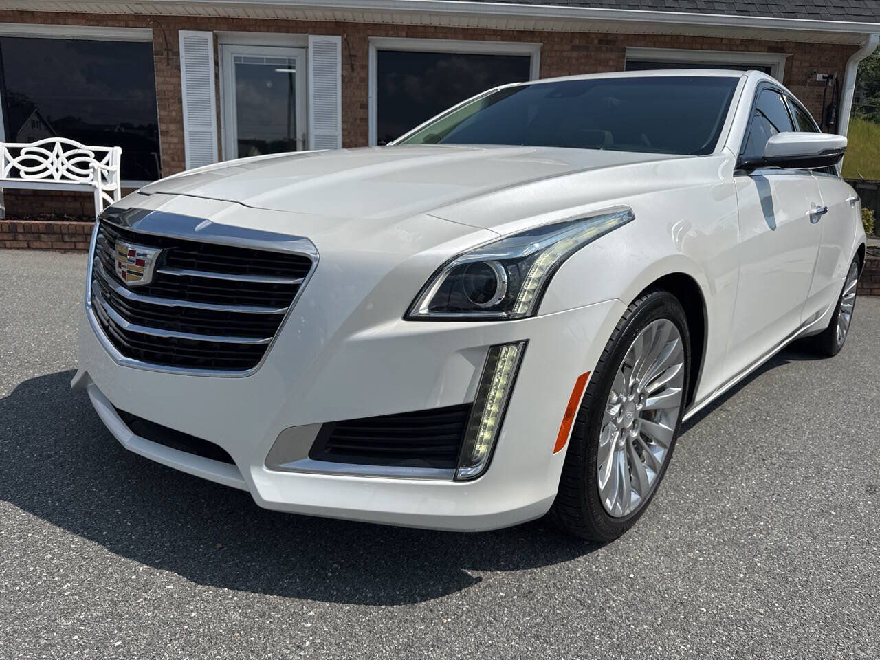 Used 2016 Cadillac CTS Luxury RWD image 5