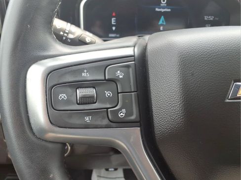 Used 2023 Chevrolet Silverado 1500 LT AWD/4WD image 21