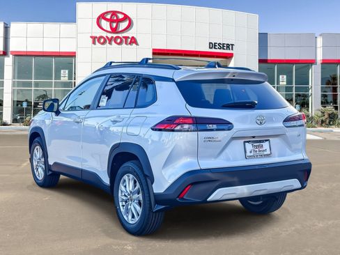 New 2026 Toyota Corolla Cross LE image 5