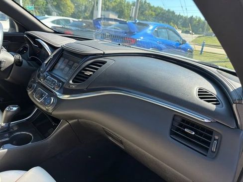 Used 2017 Chevrolet Impala Premier FWD image 23