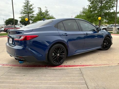 Used 2025 Toyota Camry SE w/ Multimedia Upgrade Package image 6