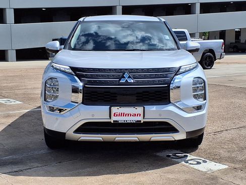 Used 2024 Mitsubishi Outlander SE FWD image 23