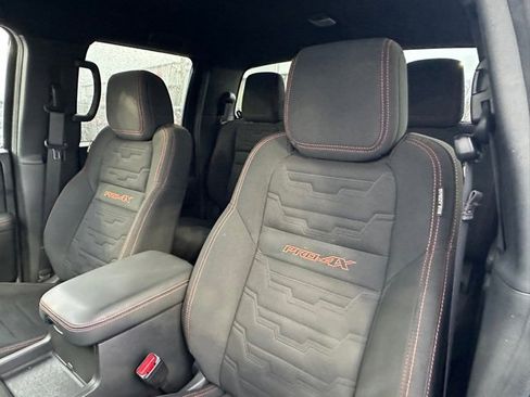 Used 2023 Nissan Frontier PRO-4X w/ Technology Package image 23