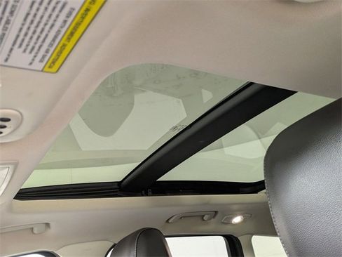 Used 2017 Ford Escape Titanium w/ Canadian Touring Package image 24