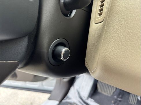 Used 2020 Land Rover Range Rover Sport HSE image 23