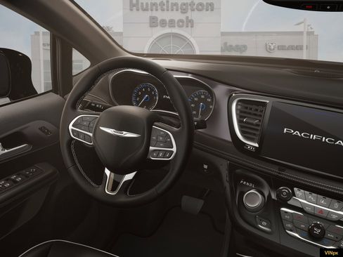 New 2026 Chrysler Pacifica Limited image 21