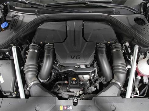 Certified 2024 Genesis GV70 3.5T Sport w/ Sport Advanced Package AWD/4WD image 22
